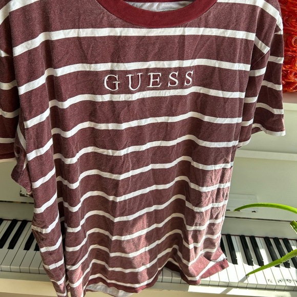 Vintage Guess LA burgundy and white Striped T-shirt - Picture 6 of 16